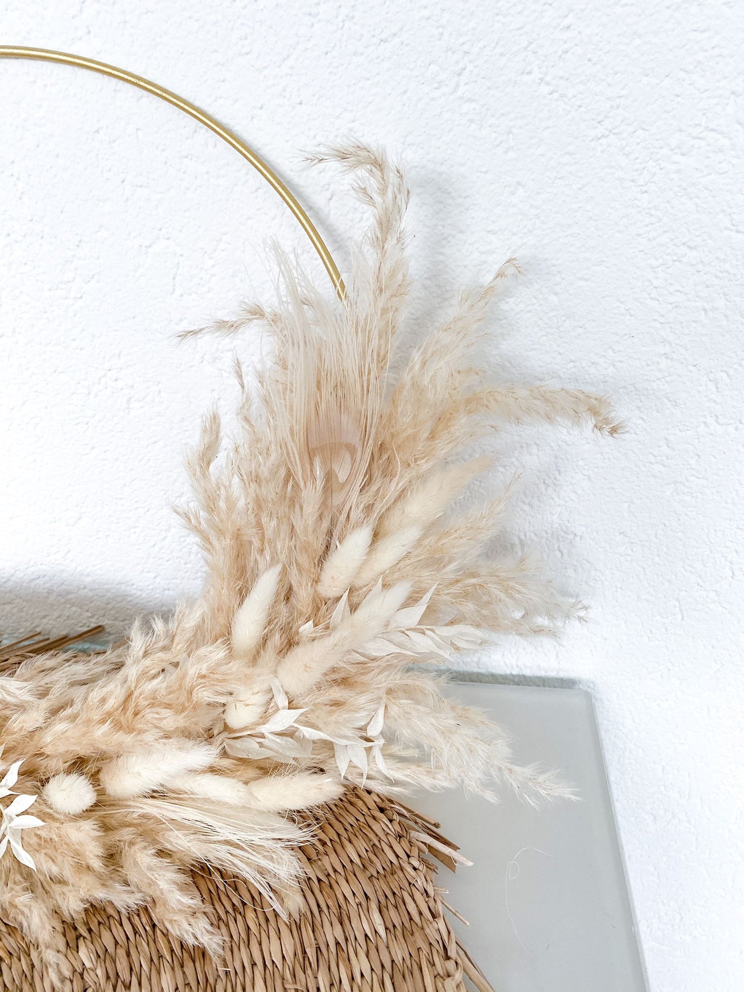 Zora Hoop mit Trockenblumen